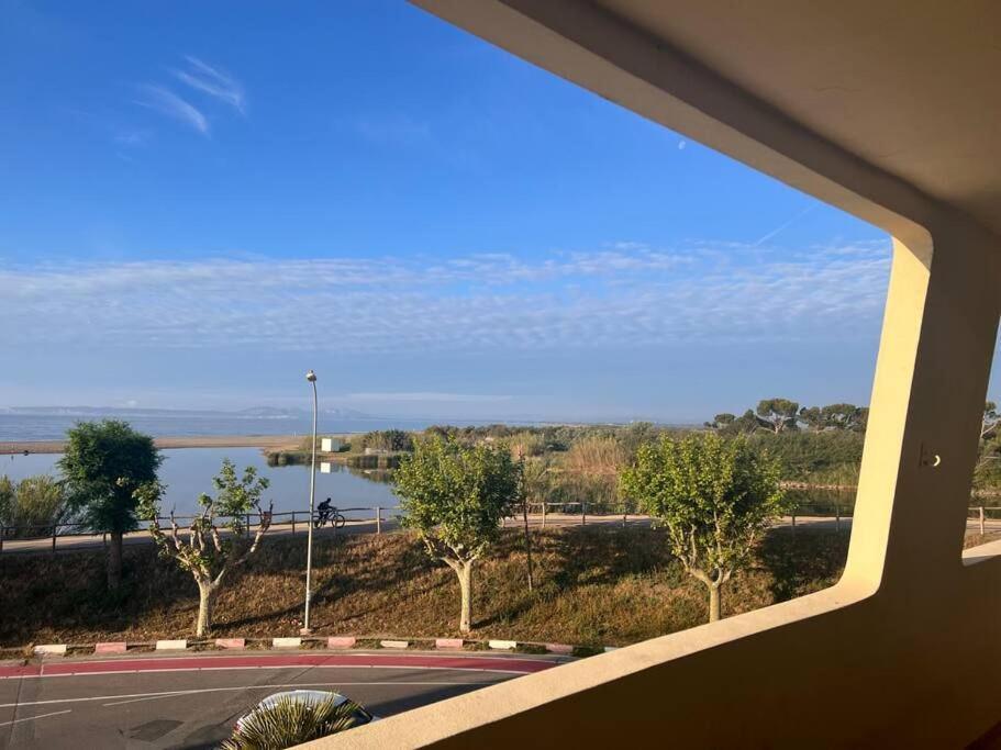3Apartamento De Tres Habitaciones Empuriabrava Luaran gambar